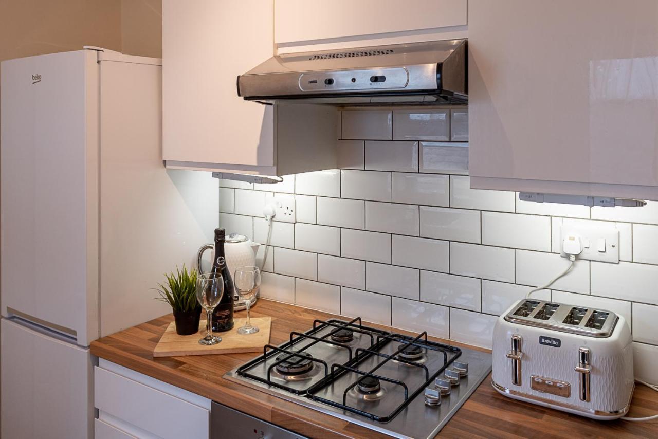 2 Bed, Up To 6 Guests Near Chester City Centre Dış mekan fotoğraf