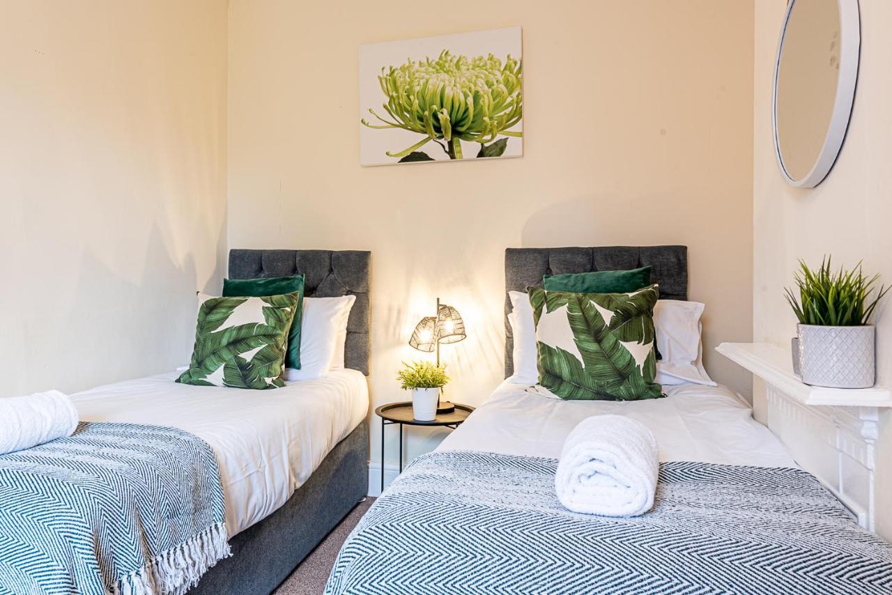 2 Bed, Up To 6 Guests Near Chester City Centre Dış mekan fotoğraf